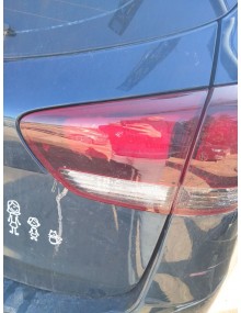 Recambio de piloto trasero derecho interior para kia carens iv 1.6 gdi referencia OEM IAM 92404a4   2