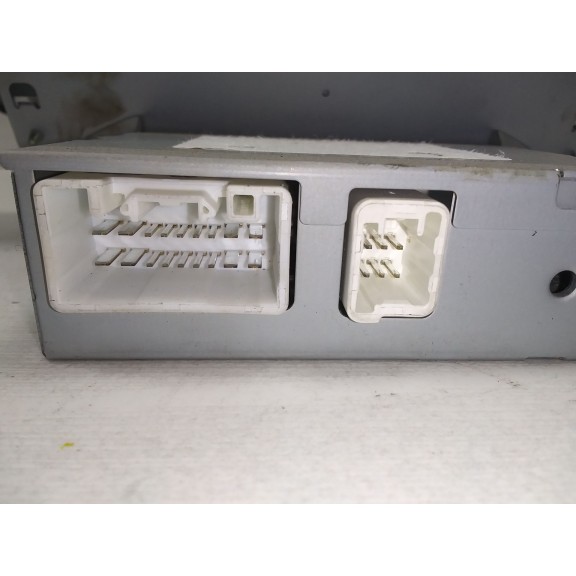 Recambio de display para toyota avensis (_t25_) 1.8 (zzt251_) referencia OEM IAM 8611005020  