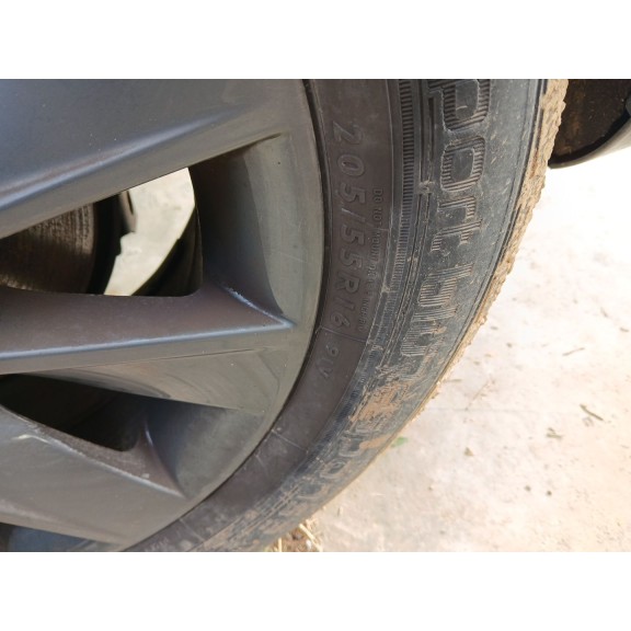 Recambio de juego llantas para seat leon (5f1) 1.6 tdi referencia OEM IAM   