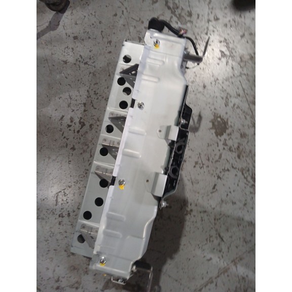 Recambio de bateria para lexus is iii (_e3_) 300h (ave30_) referencia OEM IAM G951053010  