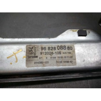 Recambio de elevalunas delantero derecho para peugeot 5008 premium referencia OEM IAM 9682808880 912026105 6 PINES