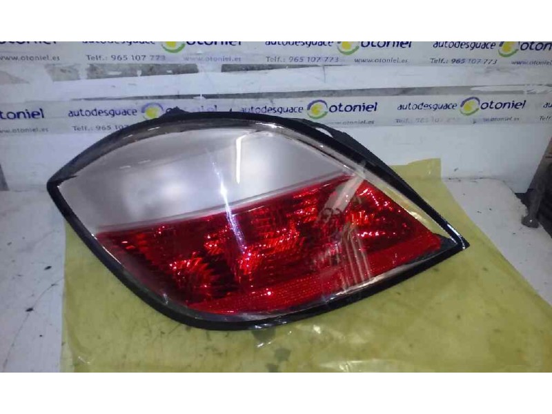 Recambio de piloto trasero izquierdo para opel astra h berlina referencia OEM IAM JUM42413062 NUEVO 5P