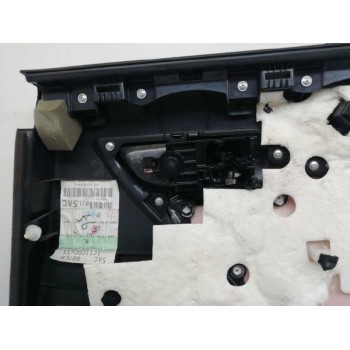 Recambio de guarnecido puerta trasera izquierda para lexus ct 200h referencia OEM IAM 67726X1B05  