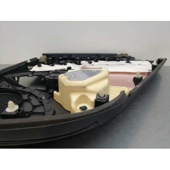 Recambio de guarnecido puerta trasera izquierda para lexus ct 200h referencia OEM IAM 67726X1B05  