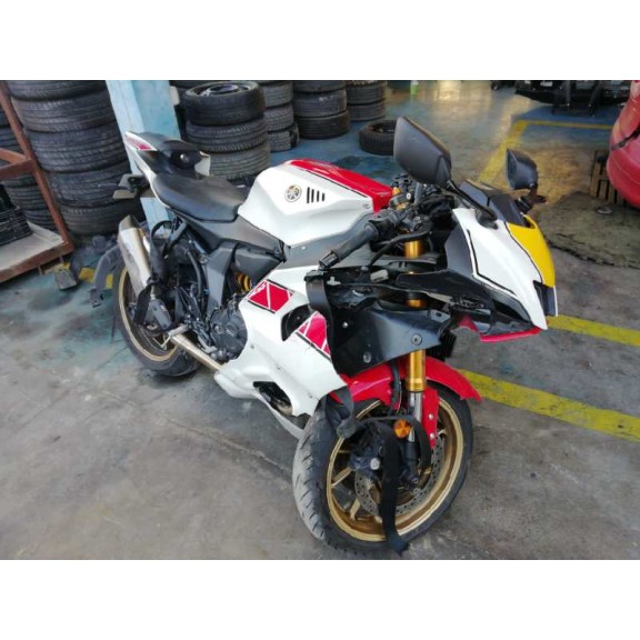 yamaha r7 del año 2023