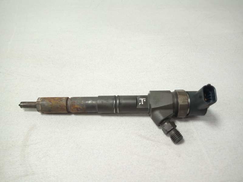 Recambio de inyector para opel insignia berlina 2.0 cdti referencia OEM IAM 0445110327  