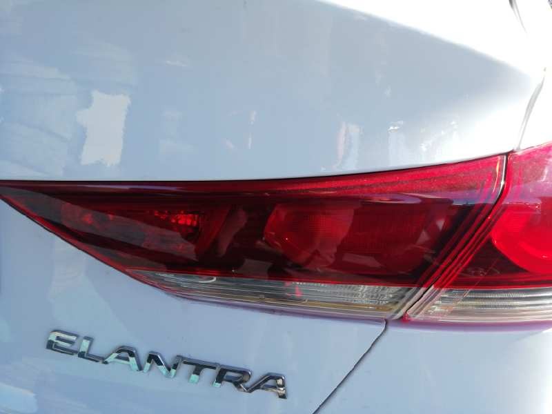 Recambio de piloto trasero derecho interior para hyundai elantra (ad)(2016) klass referencia OEM IAM 92404F2010  