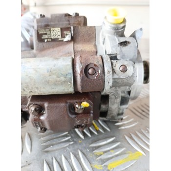 Recambio de bomba inyeccion para ford focus berlina (cap) 1.8 tdci turbodiesel cat referencia OEM IAM 4M5Q9B395AF  