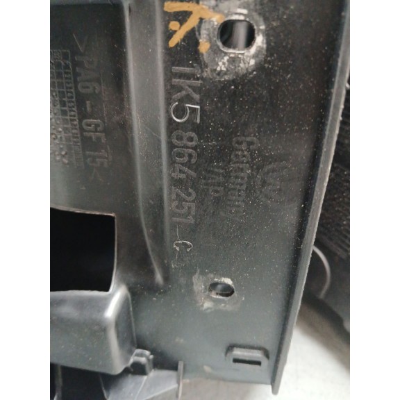 Recambio de apoyabrazos central para volkswagen golf vi (5k1) 1.6 tdi dpf referencia OEM IAM 1k5864251c  