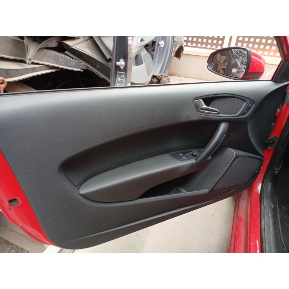 Recambio de guarnecido puerta delantera izquierda para audi a1 (8x1, 8xk) 1.2 tfsi referencia OEM IAM   