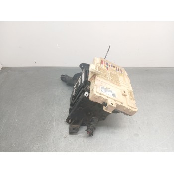 CAJA RELES / FUSIBLES 91200cr450 91950cr030 