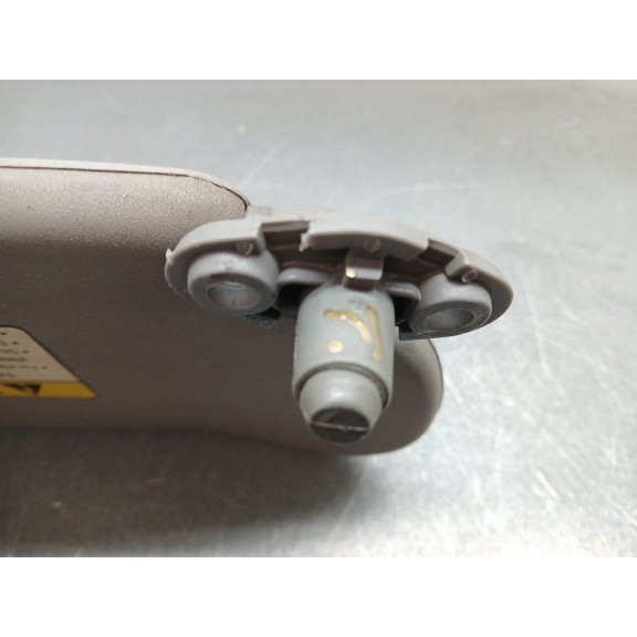 Recambio de parasol izquierdo para kia sorento 2.5 crdi active referencia OEM IAM   