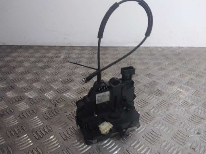 Recambio de cerradura puerta delantera izquierda para opel meriva b 1.7 16v cdti referencia OEM IAM 13258271  