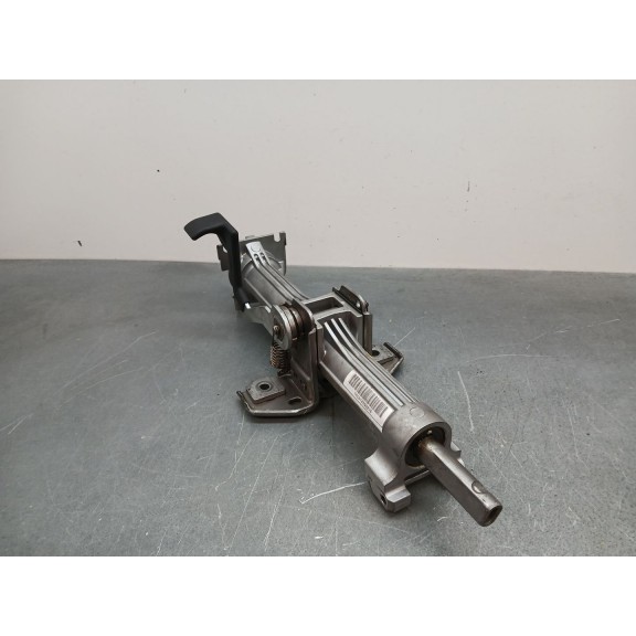 Recambio de columna direccion para jeep commander 3.0 crd cat referencia OEM IAM p05057151ad  