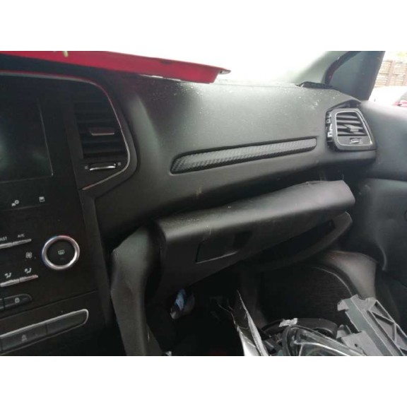 renault megane iv berlina 5p del año 2020