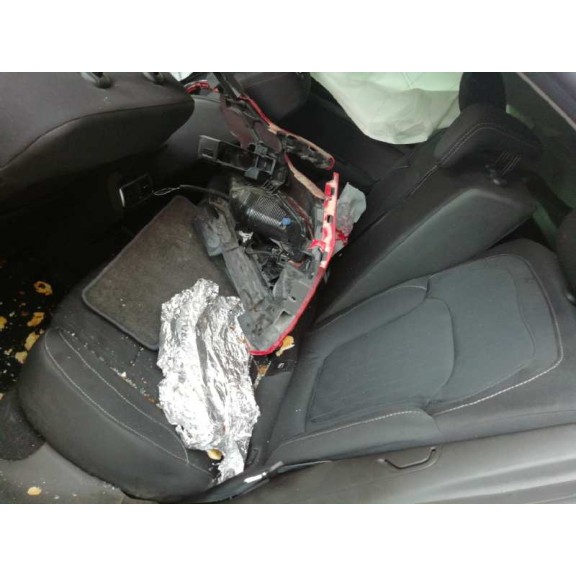 renault megane iv berlina 5p del año 2020