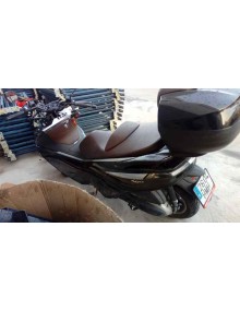 piaggio (vespa) x10 350 del año 2012 2