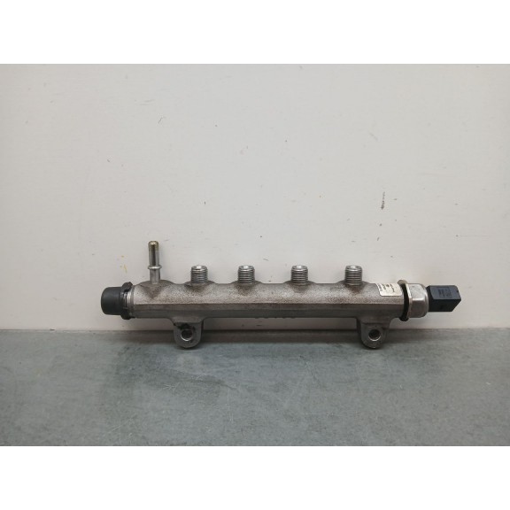 Recambio de rampa inyectora para hyundai i20 basis blue referencia OEM IAM 28337549  