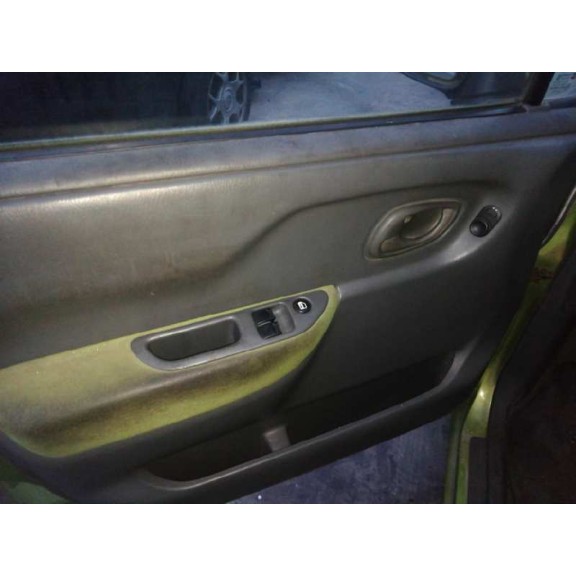 opel agila del año 2002