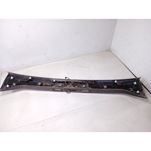 Recambio de piloto trasero central para volkswagen t-cross (c11, d31) 1.0 tsi referencia OEM IAM   