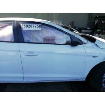 Recambio de puerta delantera derecha para hyundai elantra (ad)(2016) klass referencia OEM IAM  ALGUN TOQUE BLANCA