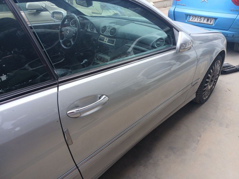 Recambio de puerta delantera derecha para mercedes-benz clk (c209) clk 280 (209.354) referencia OEM IAM A2097200205  