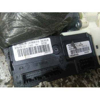 Recambio de motor elevalunas delantero derecho para renault laguna iii dynamique referencia OEM IAM 807300003R  