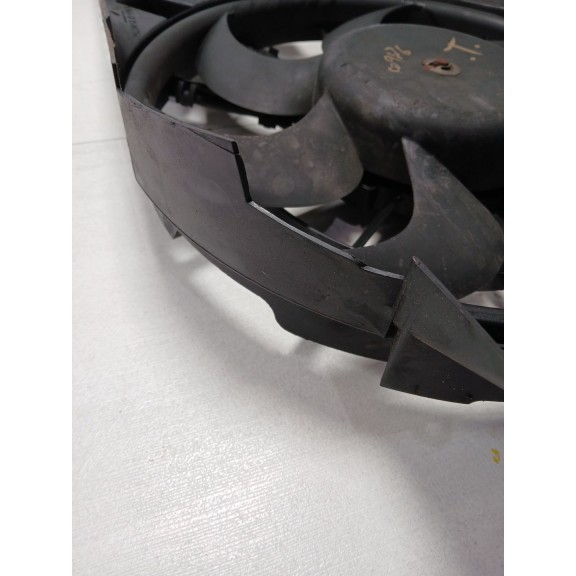 Recambio de electroventilador para opel vectra b caravan centenial referencia OEM IAM 0130303234  