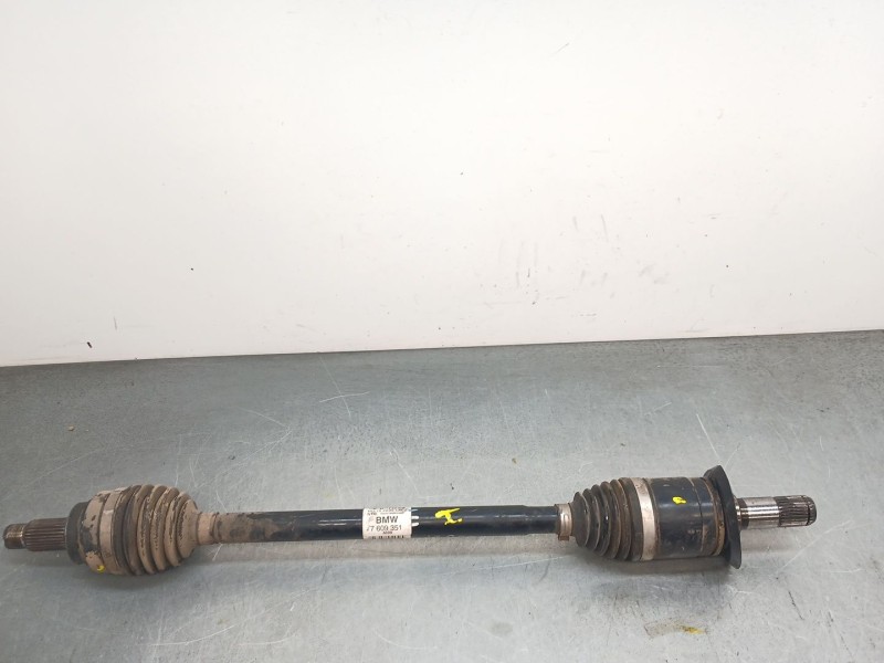 Recambio de transmision trasera izquierda para bmw serie 3 lim. (f30) 320i referencia OEM IAM 33207609351 7609351ai08 