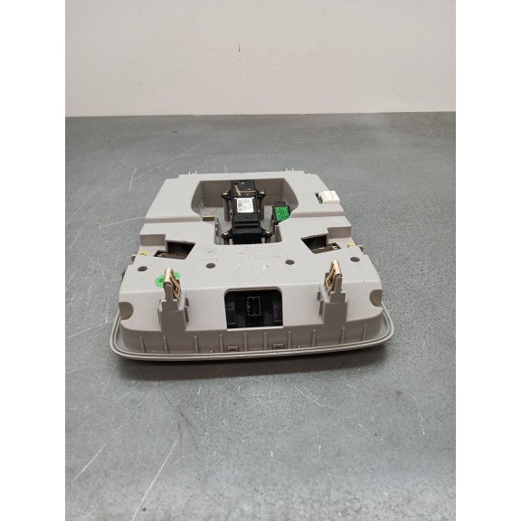 Recambio de luz interior para mg zs luxury referencia OEM IAM   