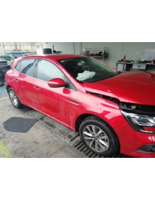 renault megane iv berlina 5p del año 2017 2