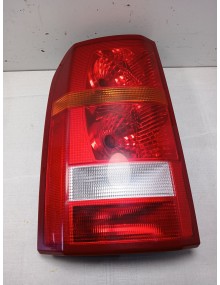 Recambio de piloto trasero izquierdo para land rover discovery 4.4 v8 cat referencia OEM IAM   