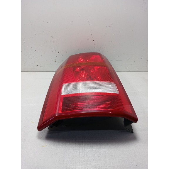 Recambio de piloto trasero izquierdo para land rover discovery 4.4 v8 cat referencia OEM IAM   