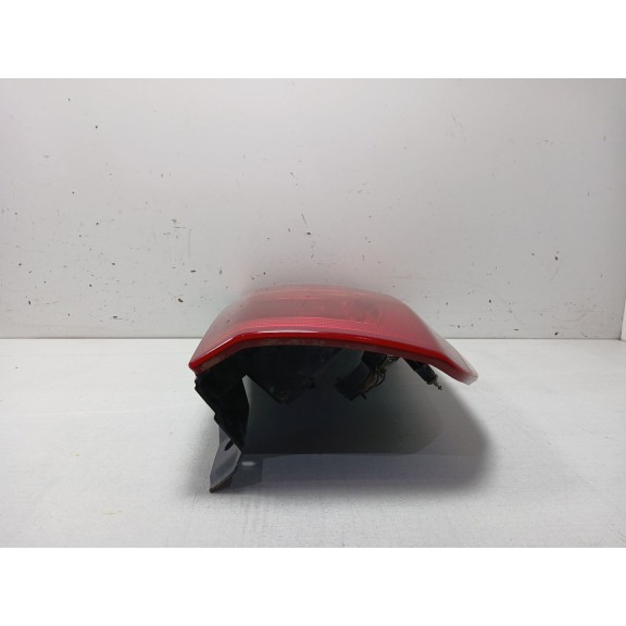 Recambio de piloto trasero izquierdo para land rover discovery 4.4 v8 cat referencia OEM IAM   