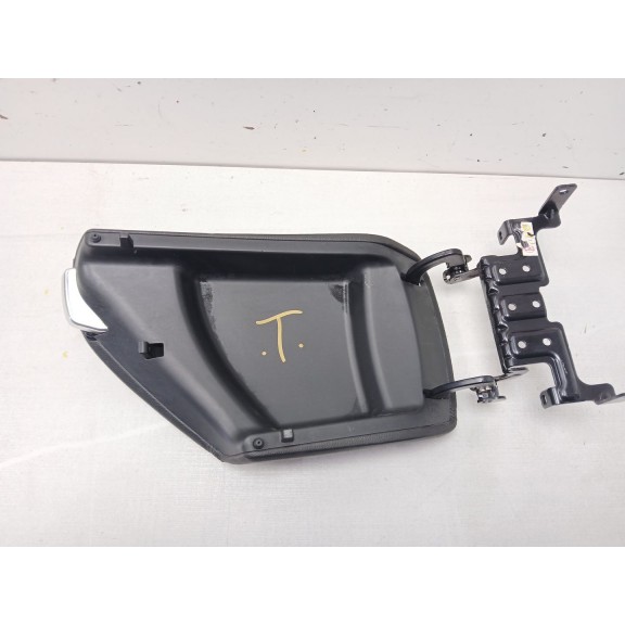 Recambio de apoyabrazos central para hyundai i40 comfort referencia OEM IAM   