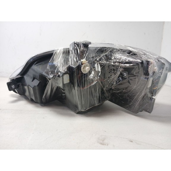 Recambio de faro derecho para seat leon (1p1) 1.9 tdi referencia OEM IAM   