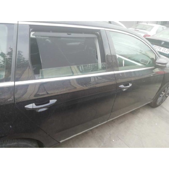 volkswagen passat variant (365) del año 2011