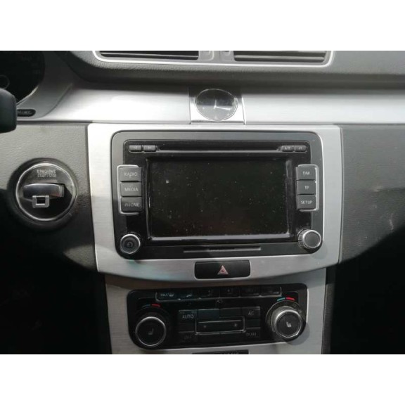 volkswagen passat variant (365) del año 2011