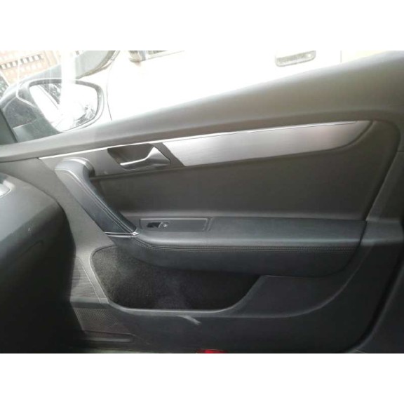 volkswagen passat variant (365) del año 2011