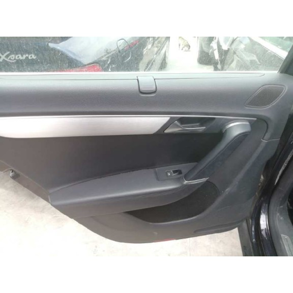 volkswagen passat variant (365) del año 2011