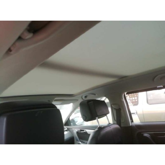 volkswagen passat variant (365) del año 2011