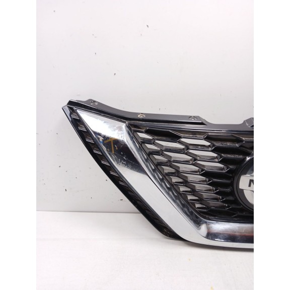 Recambio de rejilla delantera para nissan qashqai ii suv (j11, j11_) 1.3 dig-t referencia OEM IAM 623104EA1A  