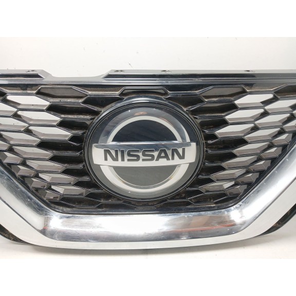 Recambio de rejilla delantera para nissan qashqai ii suv (j11, j11_) 1.3 dig-t referencia OEM IAM 623104EA1A  