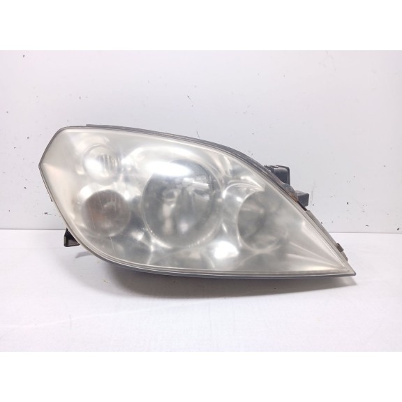 Recambio de faro derecho para nissan primera (p12) 1.6 referencia OEM IAM 237640  