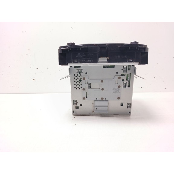 Recambio de sistema audio / radio cd para kia carens iv 1.6 gdi referencia OEM IAM 61014035  