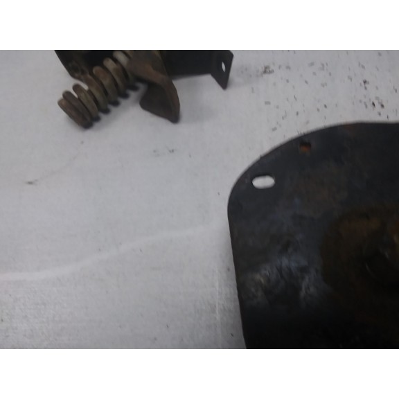 Recambio de soporte rueda repuesto para land rover discovery 4.4 v8 cat referencia OEM IAM   