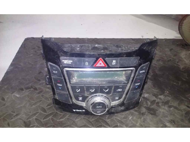 Recambio de mando climatizador para hyundai i30 referencia OEM IAM 97250A5  