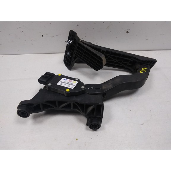 Recambio de potenciometro pedal para hyundai i40 cw gl comfort referencia OEM IAM 327273R300  