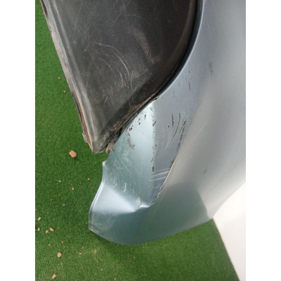 Recambio de paragolpes trasero para audi a4 ber. (b8) básico referencia OEM IAM 8K5807303 CON SENSORES 8K0807521