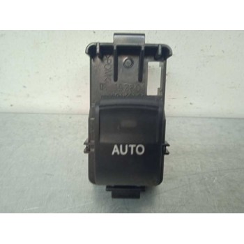 MANDO ELEVALUNAS TRASERO DERECHO 8481076010 